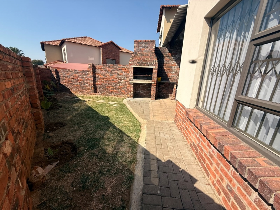 3 Bedroom Property for Sale in Waterval East North West